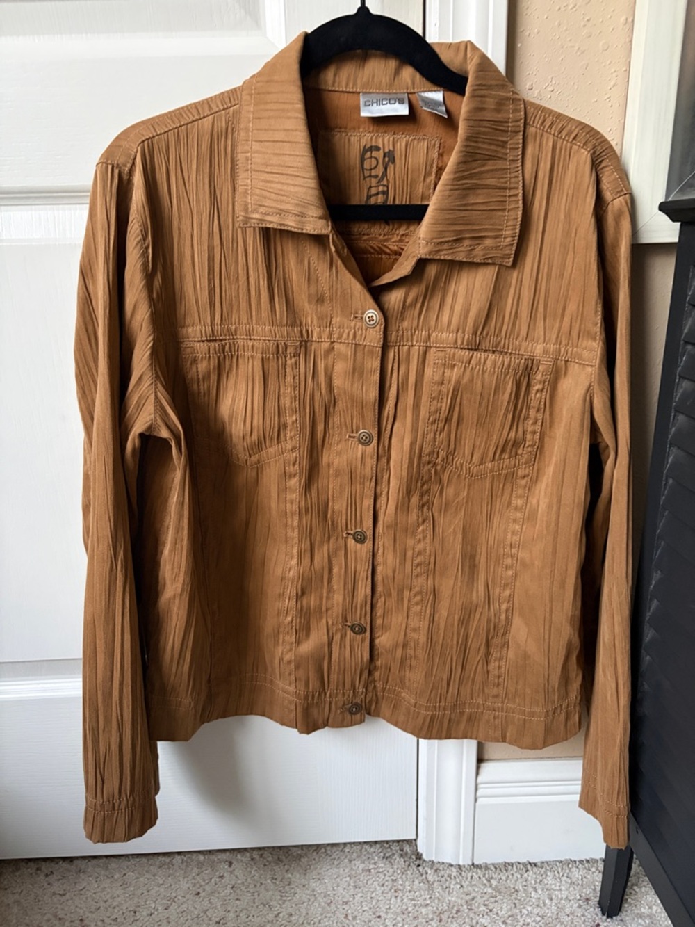 Chico's Lightweight Textured Button-Up Jacket in Camel Brown